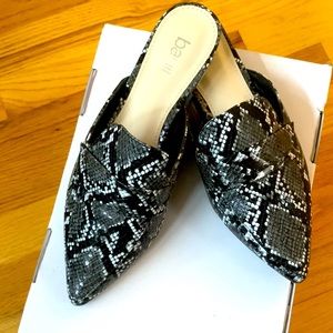 NEW SNAKE DESIGN PRINT SLIDES/ SLIP ON SANDALS GORGEOUSLY BEAUTIFUL